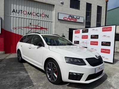 Usado Skoda Octavia RS 184 HP (135 kW) 2016 Branco Citadino