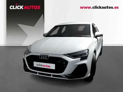 Usado Audi A3 S-Line 150 CV (110 kW) 2025 Blanco Berlina