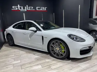 Begagnad Porsche Panamera 4