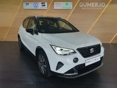 Usado Seat Arona FR 115 CV (84 kW) 2024 Blanco SUV