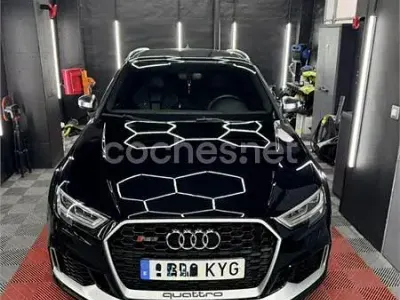 Usado Audi RS3 400 CV (294 kW) 2019 Negro Berlina