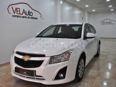 Blanco Usado 2013 Chevrolet Cruze LS Berlina | 5499 € (Precio justo)