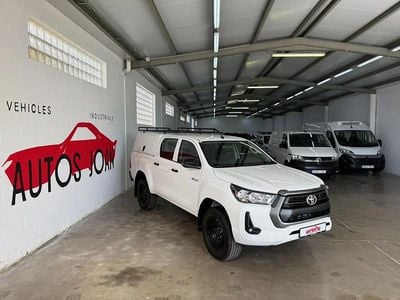 Käytetty Toyota HiLux 150 HP (110 kW) 2023 Valkoinen Nouto