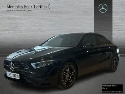 Usado Mercedes A180 136 CV (100 kW) 2025 Negro cosmos