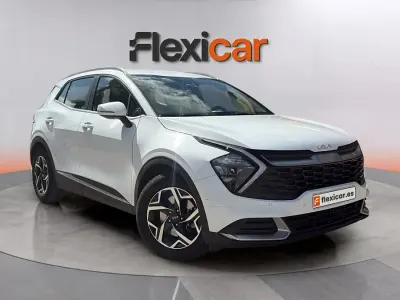 Usado Kia Sportage 136 CV (100 kW) 2023 Blanco SUV