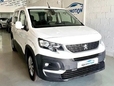 Usado Peugeot Rifter Active 130 CV (95 kW) 2021 Blanco Monovolumen