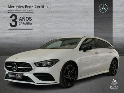 Blanco polar Usado 2023 Mercedes CLA200 Shooting Brake AMG line Familiar | 36.990 € (Precio justo)