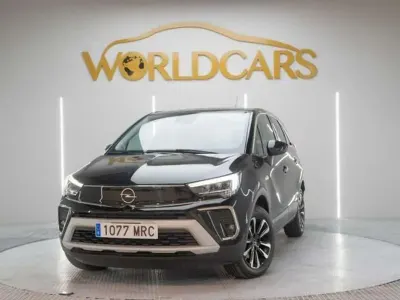 Usado Opel Crossland Elegance 110 CV (80 kW) 2024 Negro SUV