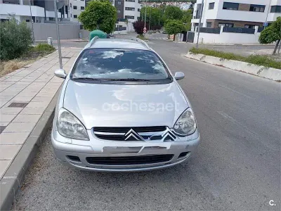 Usado Citroën C5 Exclusive 136 CV (100 kW) 2002 Gris / plata Familiar