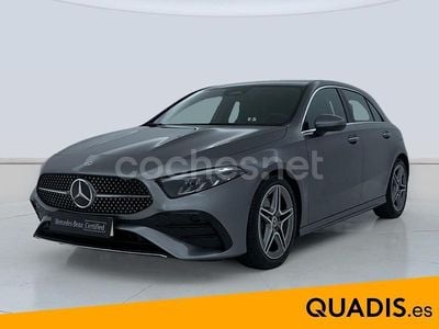 Usado Mercedes A180 136 CV (100 kW) 2024 Gris / plata Berlina
