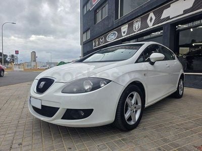 Usado Seat Leon Ecomotive 105 CV (77 kW) 2009 Blanco Berlina