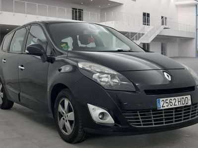 Usado Renault Grand Scénic III Dynamique 131 CV (96 kW) 2011 Negro Monovolumen