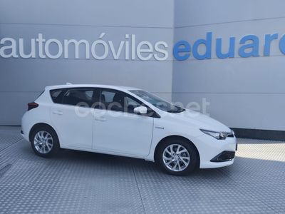 Toyota Auris Hybrid