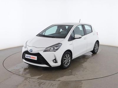Blanco Usado 2018 Toyota Yaris Hybrid Active Utilitario | 14.999 € (Un poco caro)