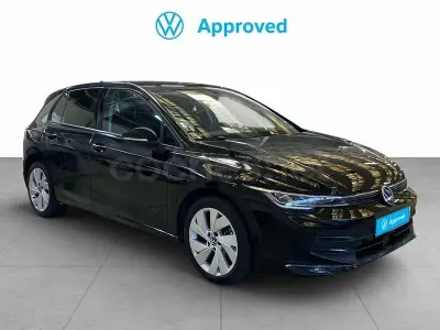 Usado VW Golf VIII 115 CV (84 kW) 2025 Negro Berlina