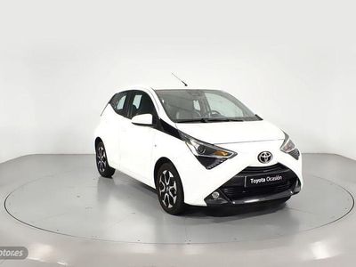 Blanco Usado 2021 Toyota Aygo X-play Utilitario | 14.300 € (Un poco caro)