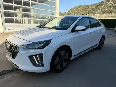 Usado Hyundai Ioniq 141 CV (103 kW) 2021 Blanco Utilitario