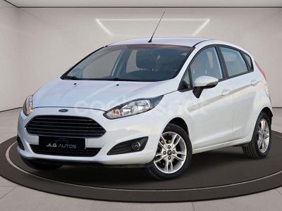 Blanco Usado 2015 Ford Fiesta Trend Berlina | 6590 € (Precio justo)