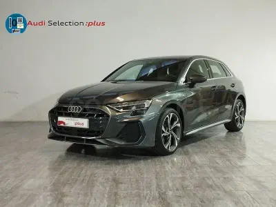 Usado Audi A3 S-Line 204 CV (150 kW) 2025 Gris / plata Berlina