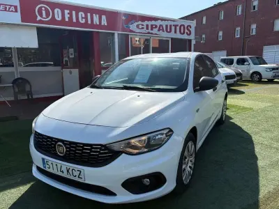 Usado Fiat Tipo Business 120 CV (88 kW) 2017 Blanco Utilitario
