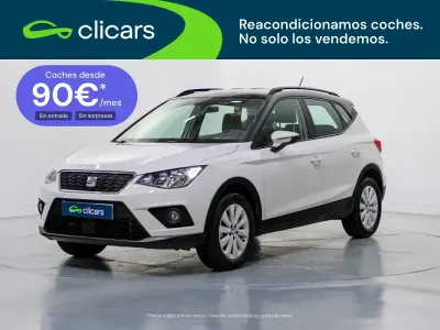 Usado Seat Arona Ecomotive 110 CV (80 kW) 2021 Blanco SUV