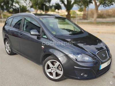 Usado Seat Altea XL Sport 170 CV (125 kW) 2010 Gris / plata Monovolumen