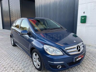 Usado Mercedes B180 109 CV (80 kW) 2009 Azul Monovolumen