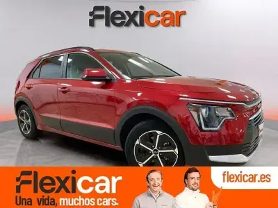 Usado Kia Niro 141 CV (103 kW) 2022 Rojo SUV