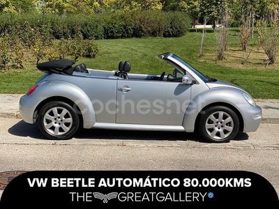 Usado VW New Beetle 115 CV (84 kW) 2004 Gris / plata Utilitario