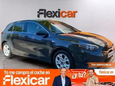 Usado Kia Ceed 136 CV (100 kW) 2023 Gris Utilitario