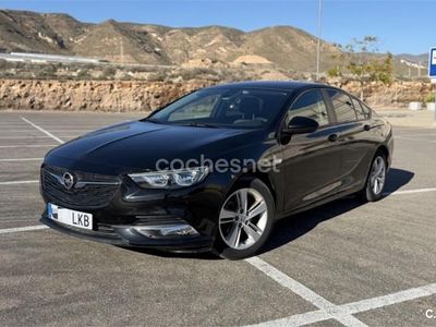 Usado Opel Insignia 136 CV (100 kW) 2020 Negro Berlina