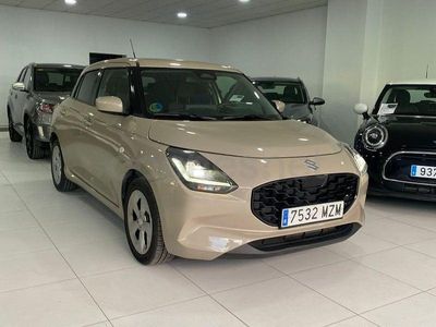 Usado Suzuki Swift 83 CV (61 kW) 2025 Beige Utilitario