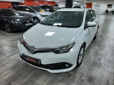 Usado Toyota Auris Hybrid