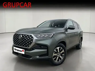 Nuevo KGM Rexton 202 CV (148 kW) 2025 Gris / plata SUV