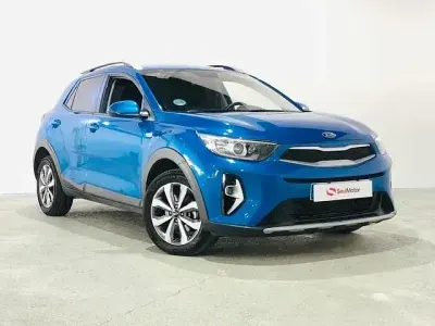 Usado Kia Stonic 101 CV (74 kW) 2021 Azul SUV