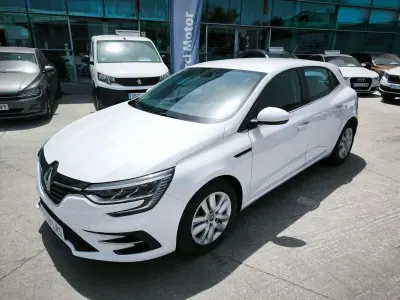 Usado Renault Mégane Intens 116 CV (85 kW) 2021 Blanco Utilitario