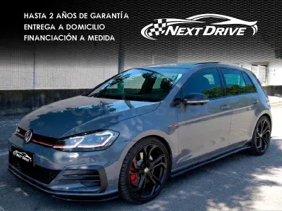 Usado VW Golf VII GTI 290 CV (213 kW) 2019 Gris / plata Berlina