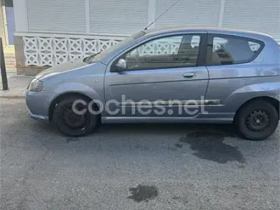Usado Chevrolet Kalos SE 94 CV (69 kW) 2006 Azul Berlina