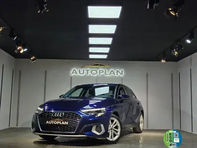Usado Audi A3 110 CV (80 kW) 2023 Azul Berlina
