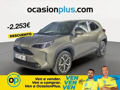 Usado Toyota Yaris Cross Style 116 CV (85 kW) 2023 Marrón SUV