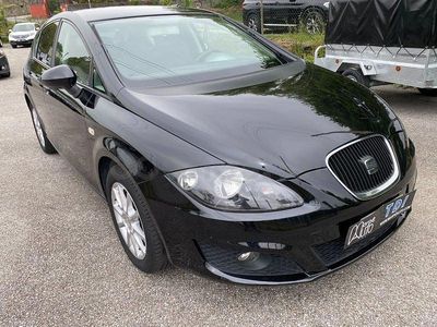 Usado Seat Leon Ecomotive 105 CV (77 kW) 2009 Negro Utilitario