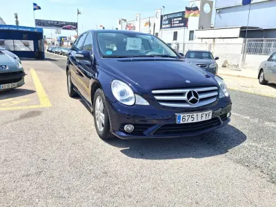 Usado Mercedes R280 231 CV (169 kW) 2008 Azul Familiar