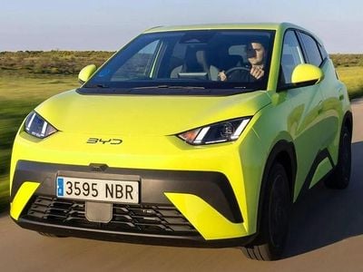 Amarillo Usado 2025 BYD Dolphin Surf Comfort Utilitario | 20.690 € (Precio justo)