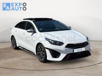 Usado Kia Ceed GT GT-Line 160 HP (117 kW) 2021 Branco Sedan