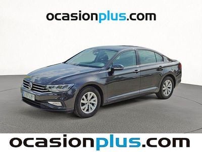 Usado VW Passat Business 120 CV (88 kW) 2019 Gris Berlina