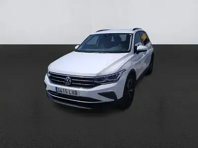 Używany VW Tiguan Life 150 KM (110 kW) 2021 Biały SUV