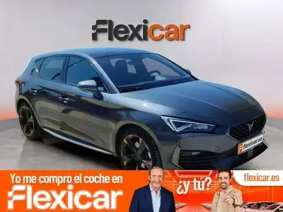 Usado Cupra Leon 190 CV (139 kW) 2023 Blanco Berlina