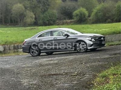 Gris / plata Usado 2017 Mercedes CLA200 Shooting Brake Urban Familiar | 17.000 € (Precio justo)