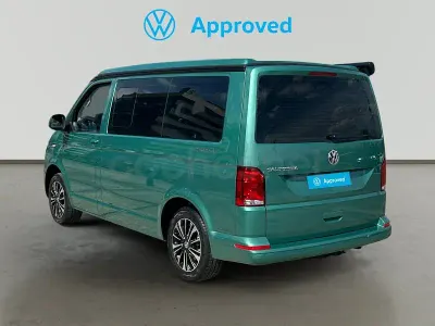 Usado VW California Beach 150 CV (110 kW) 2023 Verde Van