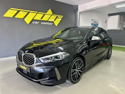 Usado BMW M135 Comfort Edition 306 CV (225 kW) 2021 Negro Utilitario